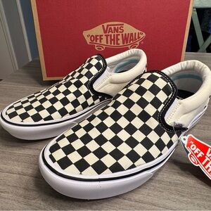 NWT Vans classic checkerboard slip-on 10.5